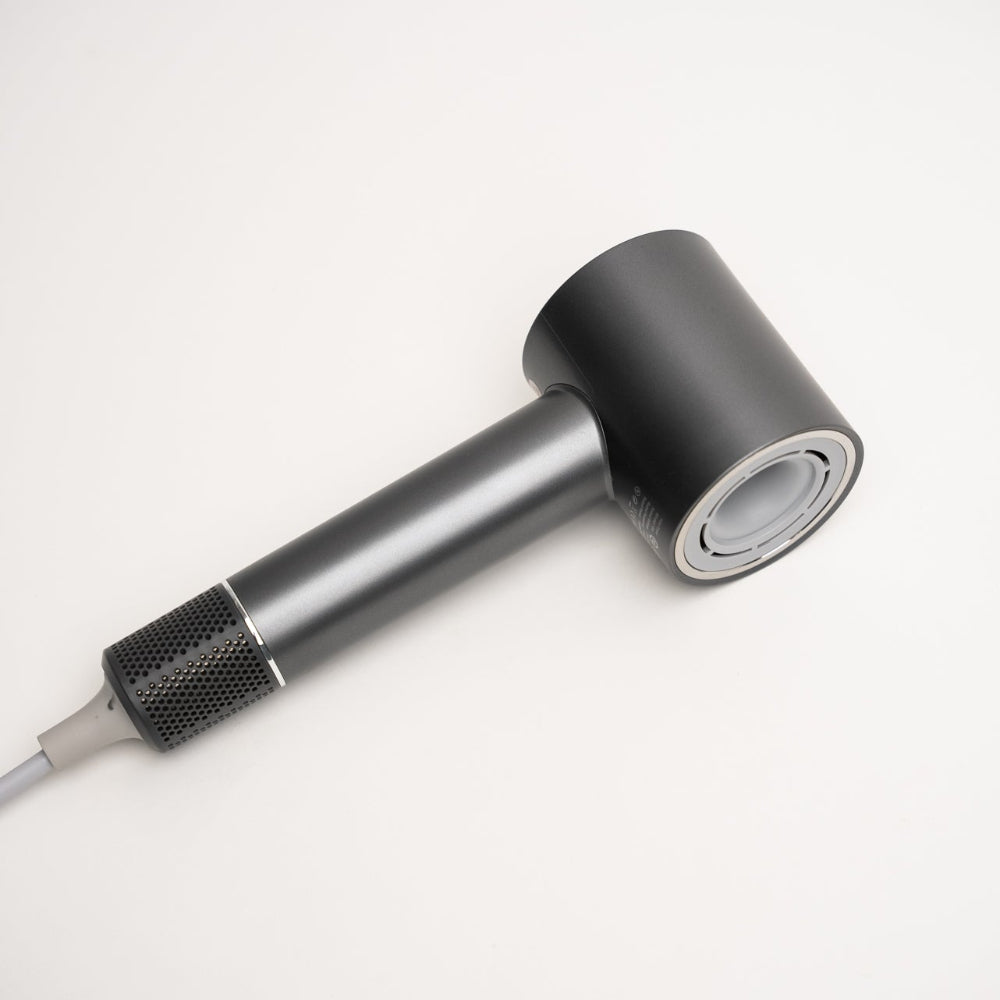 AirCare Pro – Ionic hair dryer for gentle and fast drying