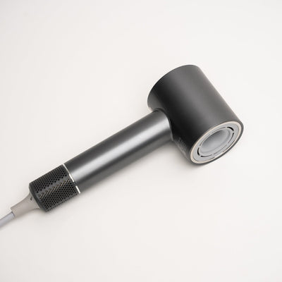 AirCare Pro – Ionic hair dryer for gentle and fast drying