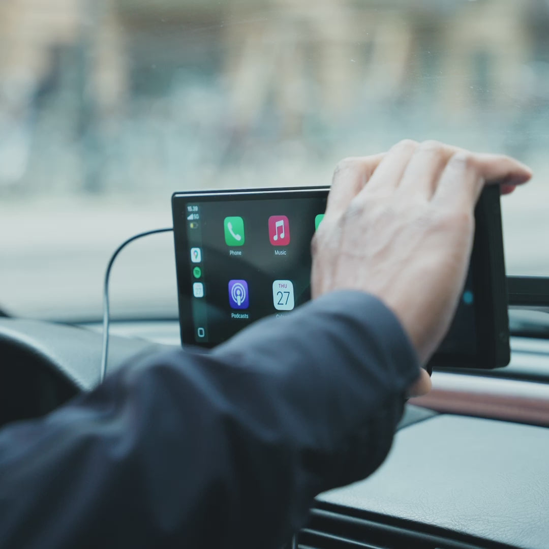 Visual Smart Drive – 10.26" screen with built-in dashcam, rearview camera and CarPlay